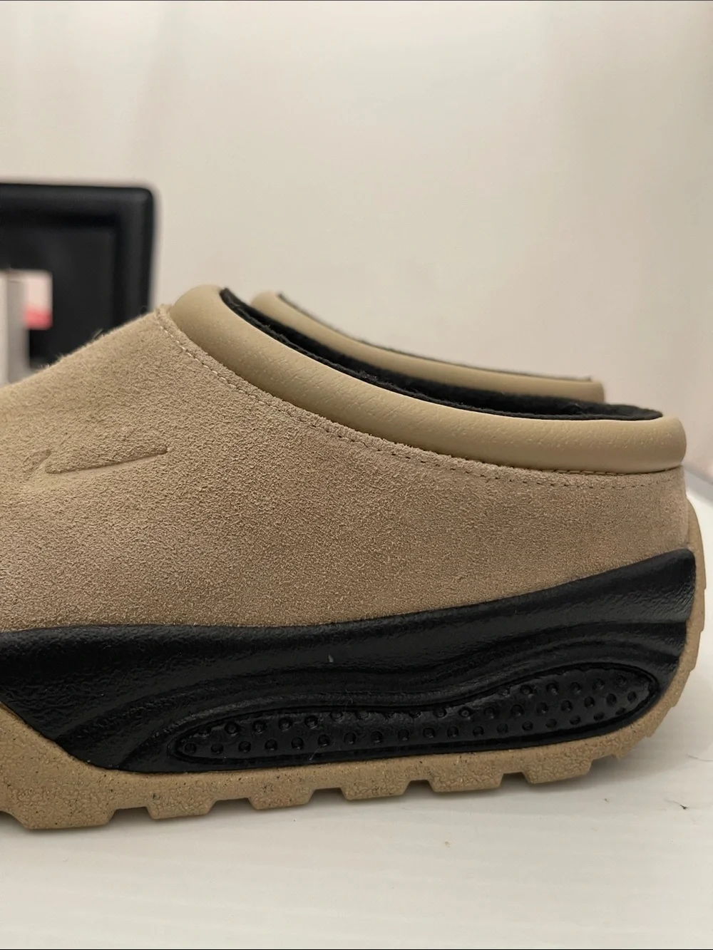 NIKE ACG RUFUS “ LIMESTONE & BLACK” SNEAKERS MENS-BOYS SIZE 6